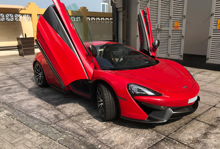 mclaren car rental dubai