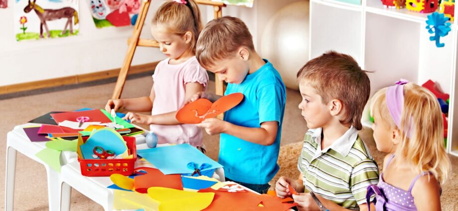 Montessori or Traditional Education: Which is Better?