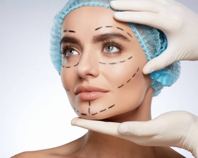 Know the life changing benefits of getting a cosmetic surgery