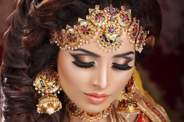 Best Makeup Course in Delhi – Zoom Bazi