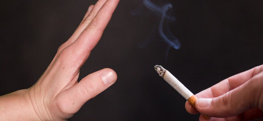 Smoking should be outlawed! We've compiled a list of pointers to assist you in quitting smoking right away.