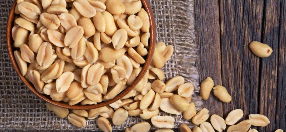 Peanuts Is Best For Men's Health