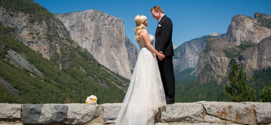 elopement photographer yosemite