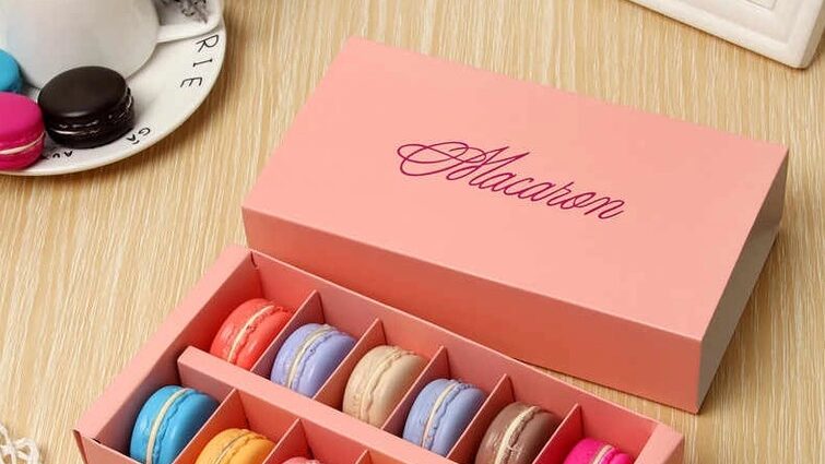 Custom Macaron Boxes