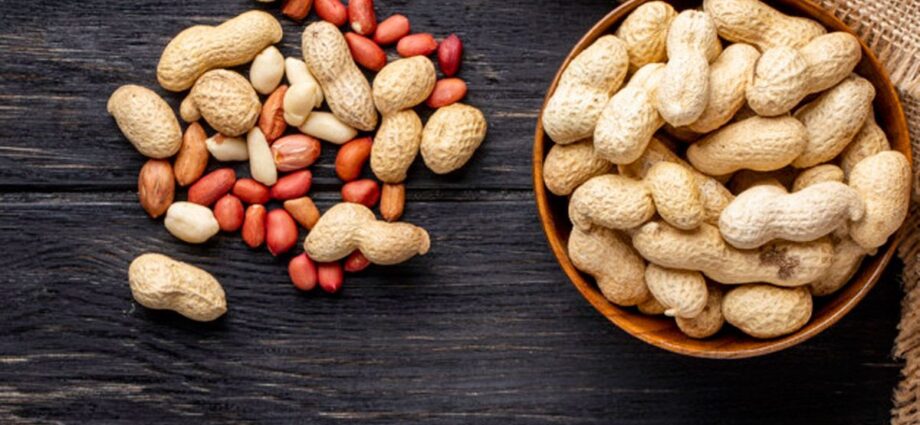 The Health Benefits of Peanuts For Men?