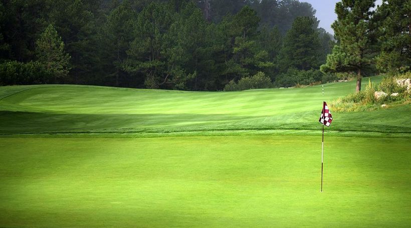 golf courses investment