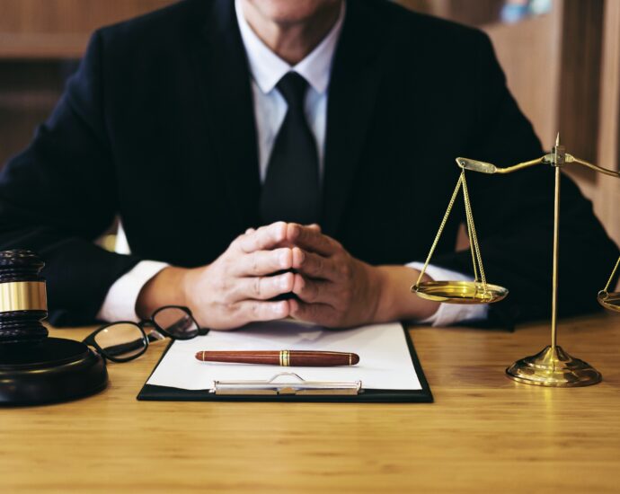 Benefits of Hiring A Legal Document Assistant