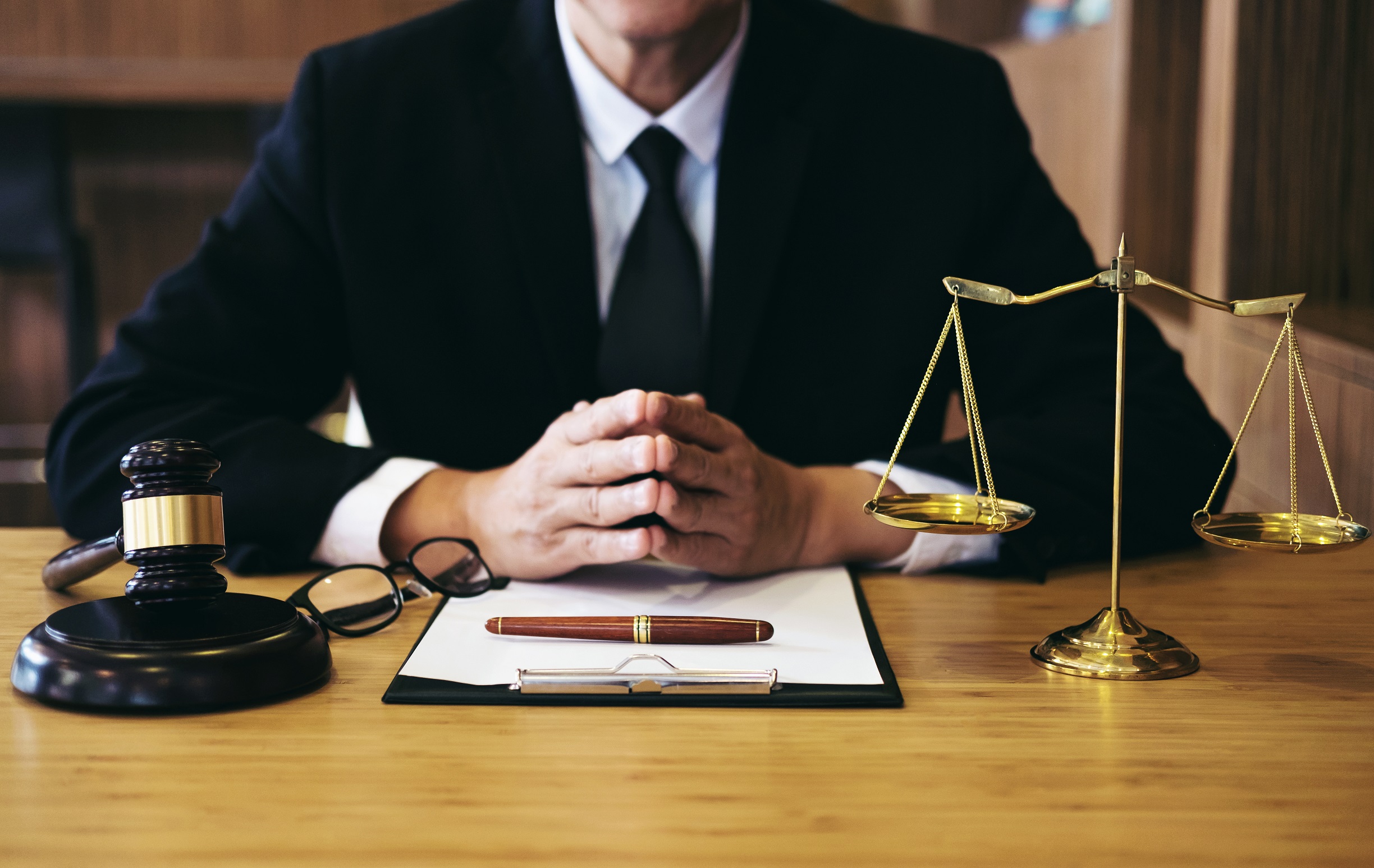 Benefits of Hiring A Legal Document Assistant