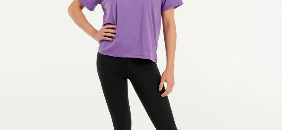 Purple oversize t shirt