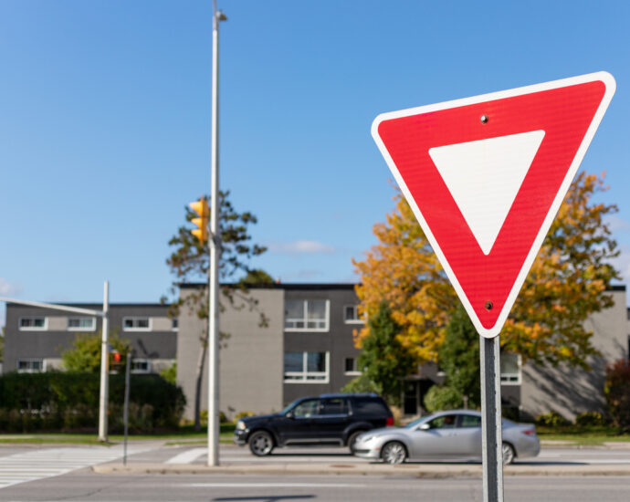 road signs and signals in Ajax and Ontario